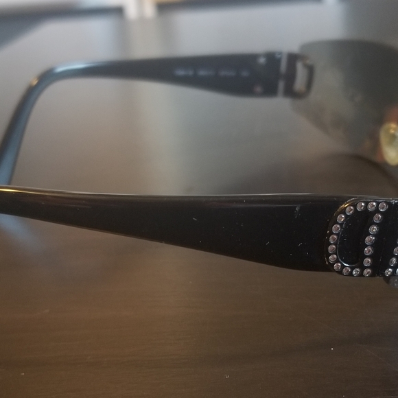 Salvatore Ferragamo sunglasses - Picture 5 of 6